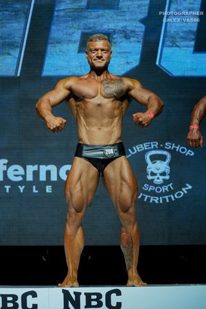 CLASSIC PHYSIQUE МАСТЕРА +40